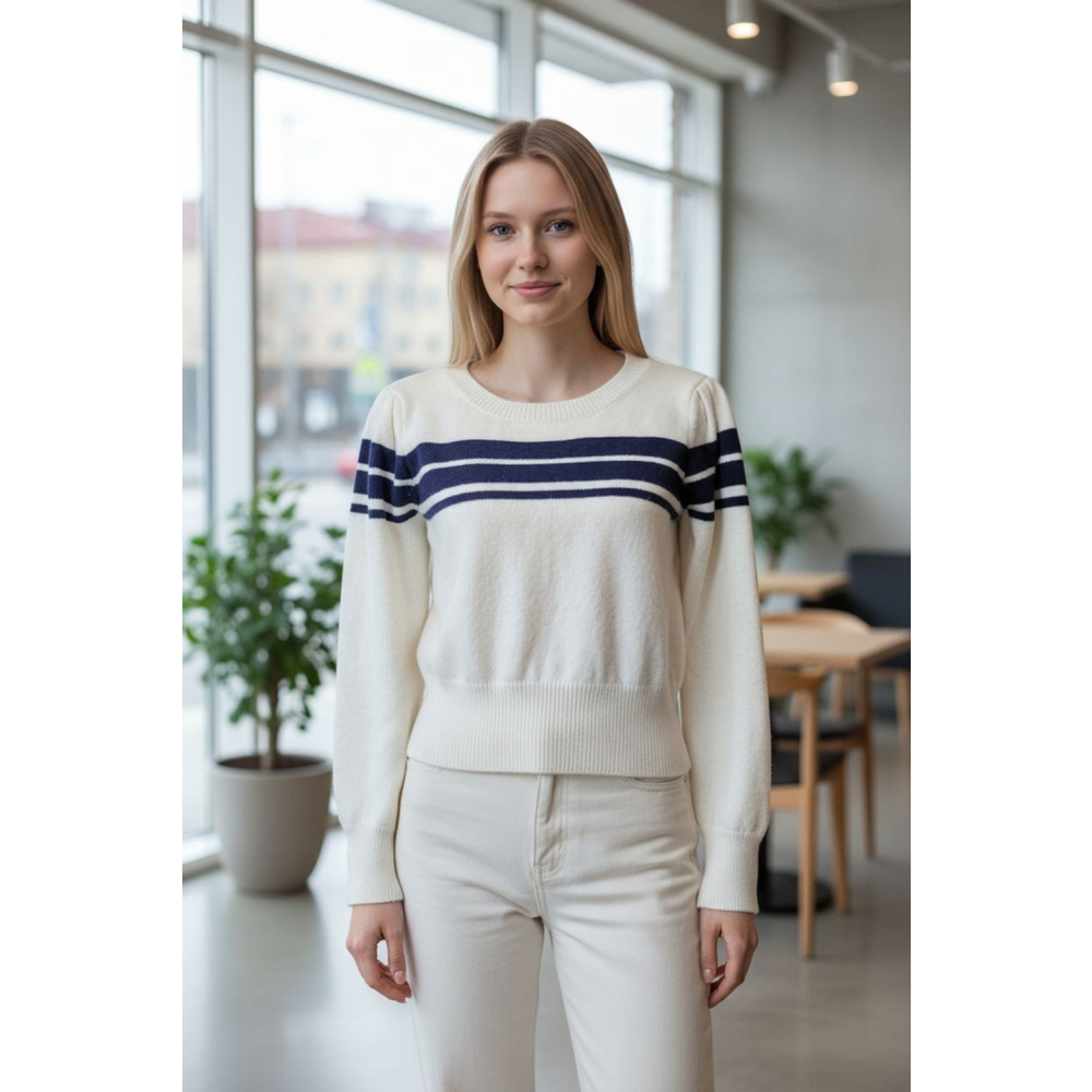 Soft Stylish "KNIT MIX" brand Sweater Teens Size Large (fits small)